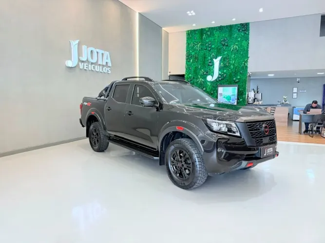 Nissan Frontier Pro4x CD 4X4 2.3 Bi-TB Die. AUT 2024
