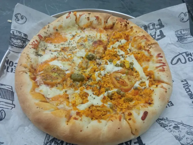Vaga pizzaiolo ou padeiro salário 1.800 