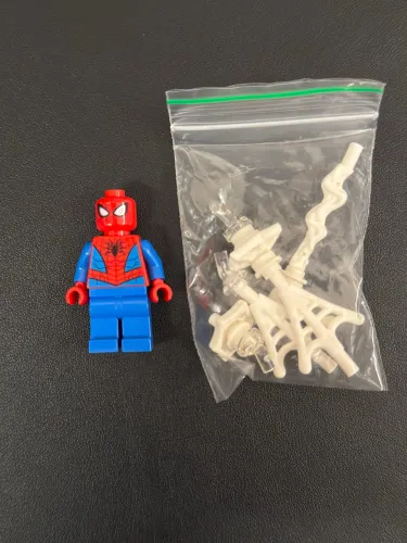 Minifigura Original Homem-Aranha Nova com Acessórios de Teia