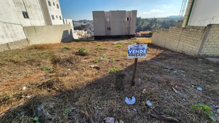 Lote Comercial na Av. João Batista Pifer Parque Real