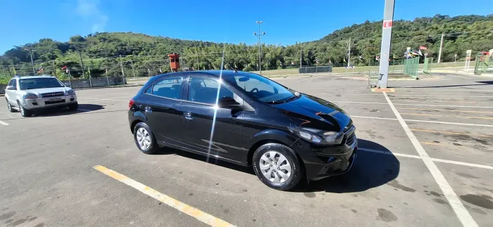 Chevrolet Onix Hatch LT 1.0 8V Flex Mec. 4P 2019