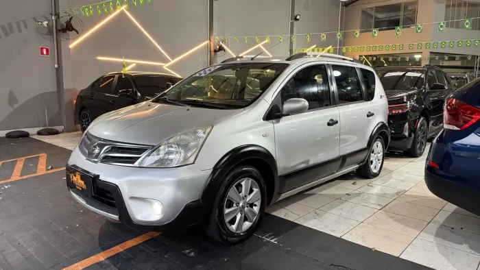Nissan Livina X-gear Sl/X-gear 1.8 Flex F. Aut. 2013