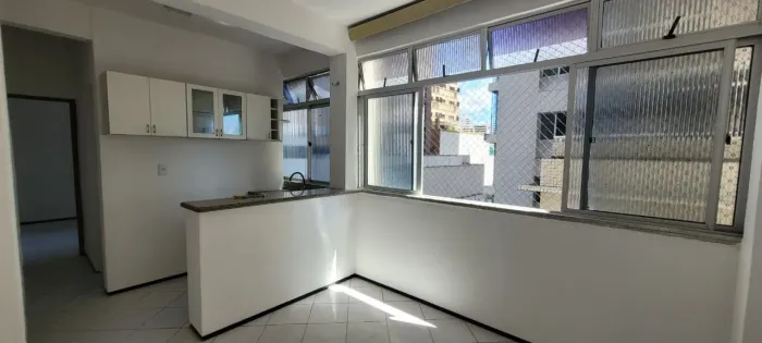 Apartamento Compacto Para Alugar na Beira-Mar