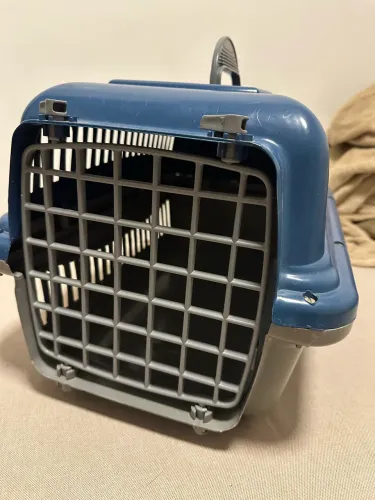 Caixa transporte cães e gatos (até 3kg)