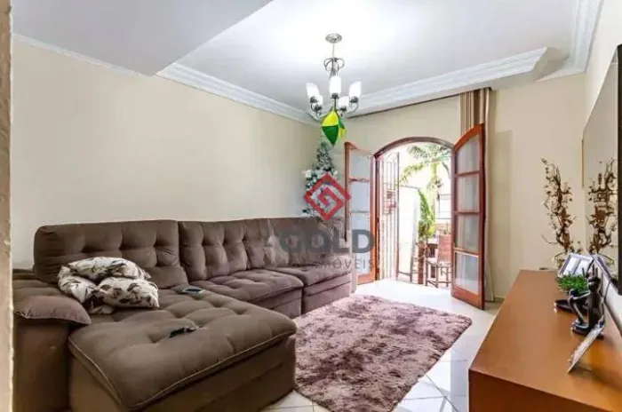 Sobrado com 3 dormitórios para alugar, 125 m² por R$ 3.512,00/mês - Vila Silvestre - Santo