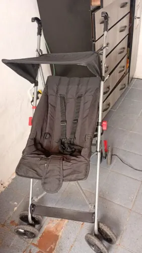 Carinho pra bebê semi novo