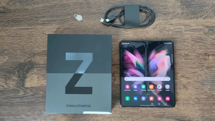 SAMSUNG GALAXY Z FOLD3 512GB