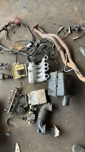 Kit injeção efi 4 bicos 2.0 (Santana 2.0 )