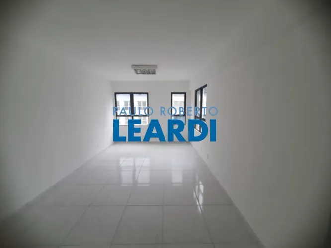 COMERCIAL - TRINDADE - SC
