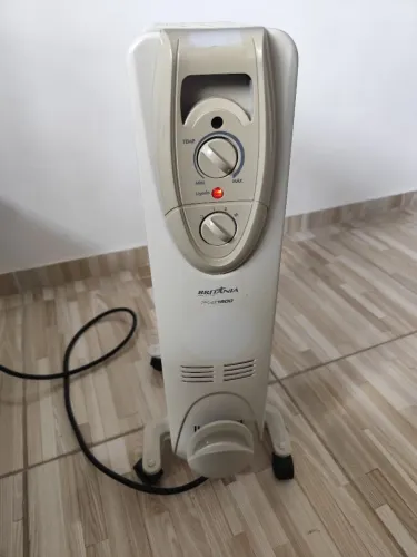 Aquecedor A óleo Britânia 127v ( Entrego )