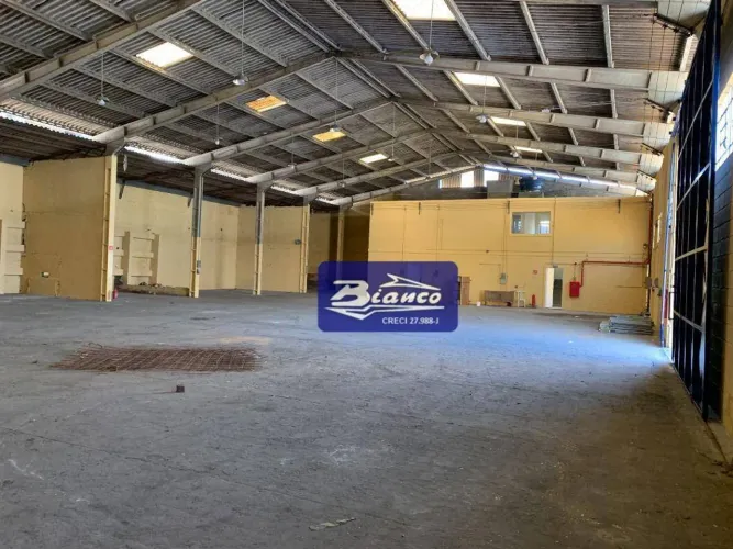 Galpão à venda, 945 m² por R$ 3.500.000,00 - Água Chata - Guarulhos/SP