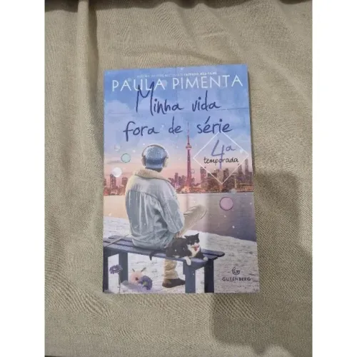 Livro Minha Vida Fora de Série 4 - Paula Pimenta