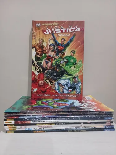 Lote 14 HQs DC e Marvel Panini | Liga da Justiça, Batman, Flash, Superman, Homem-Aranha 
