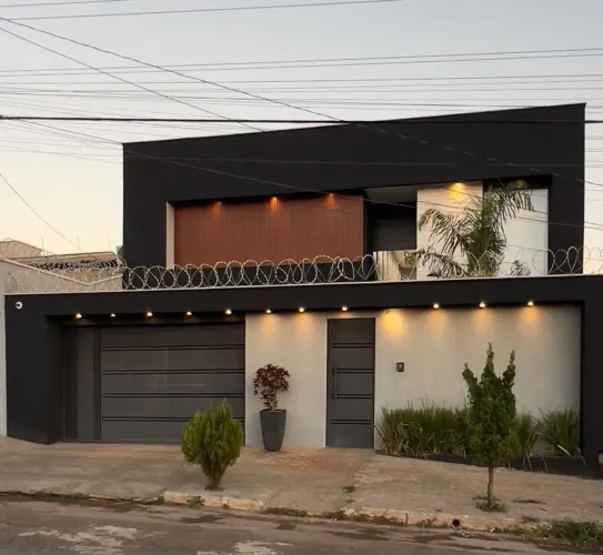 Casa térrea 3Q sendo 2 Suítes 200m² de construção 360m² de lote mobiliada e decorada