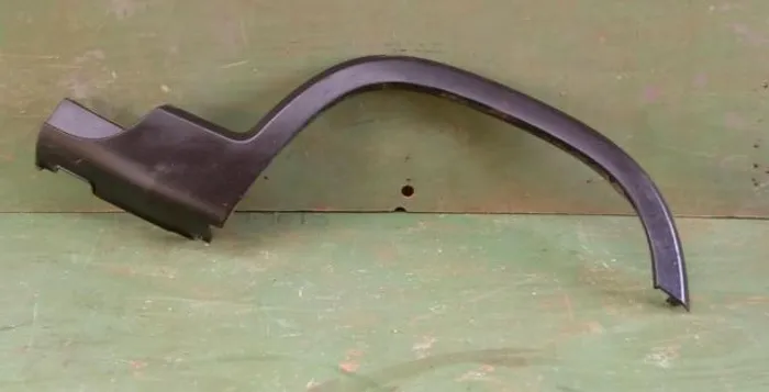 Moldura Paralama Traseiro Ld Strada