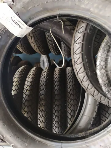 Pneu moto 120 90 17 maggion