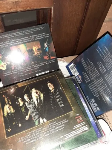 Promoção!! 3 cds saxon (lacrados) !!!