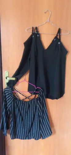 Blusa Preta e Blusa Listrada