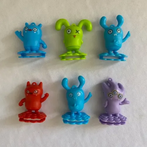 Lote 6 Ugly Dolls Kinder Joy Figura Surpresa Miniaturas Colecionáveis Pingente