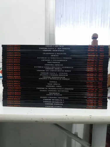Vinte e oito apostilas Medwriters de clínica médica