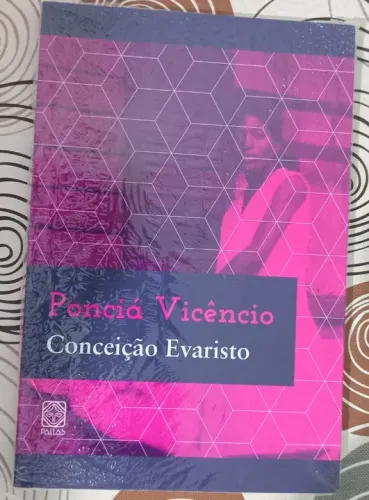 Livro Ponciá Vicêncio lacrado