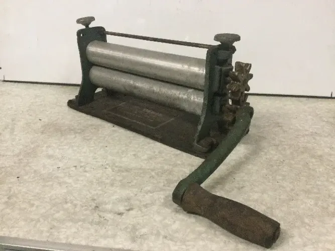 rolo de pão antigo.