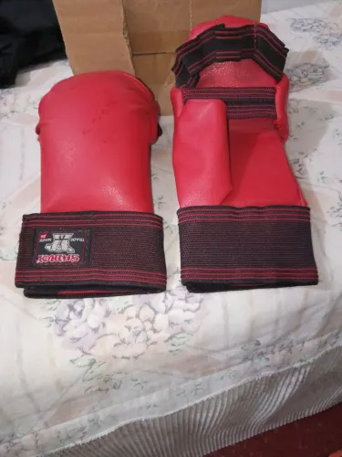 Luvas de karatê Shiroi 