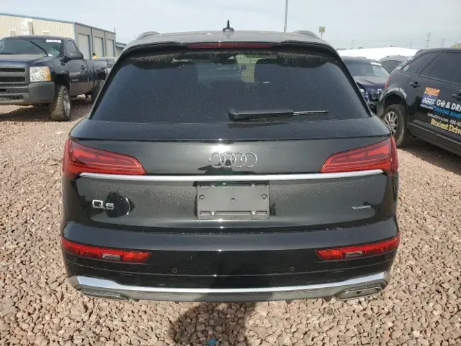 Sucata Audi Q5 2.0 2022 para retirada de peças