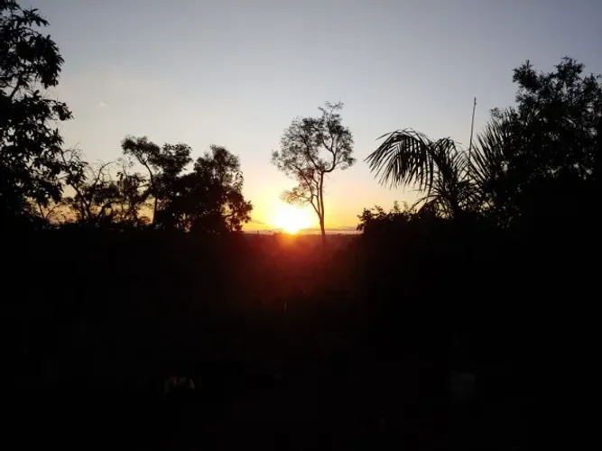 Lote 1000 m², escritura e registro, plano , cercado, bem localizado, Jaboticatubas .