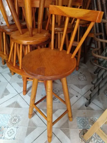 Banquetas de madeira para comercio-NOVO