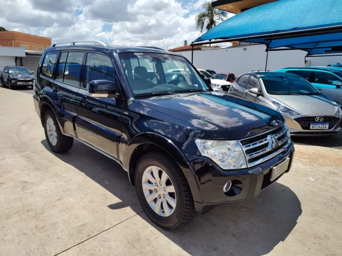 Mitsubishi Pajero Full GLS/gls/pkhpe 3.2 Dies.ti 5P 2010