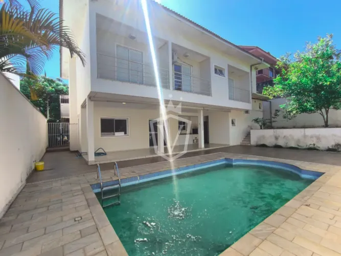 Casa com 04 quartos para alugar em condomínio -Jundiaí- SP