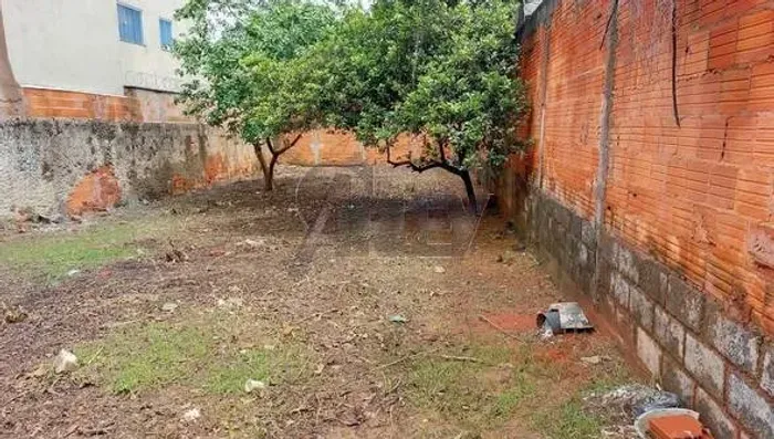 Lote à Venda no Bairro de Lourdes - 300 m²