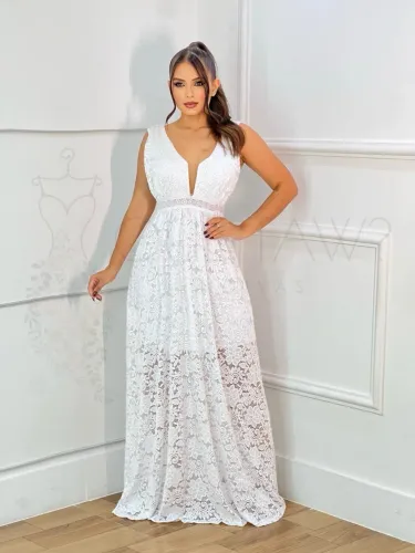Vestido longo de renda branco elegante