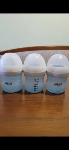 3 mamadeiras Philips Avent Pétala 125ml. Sem o bico.