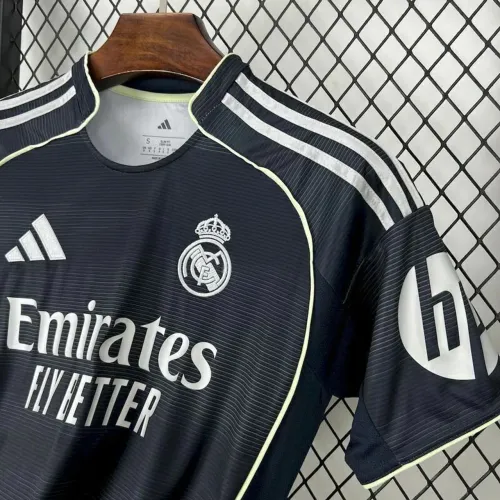 Camisa Real Madrid Tamanho M