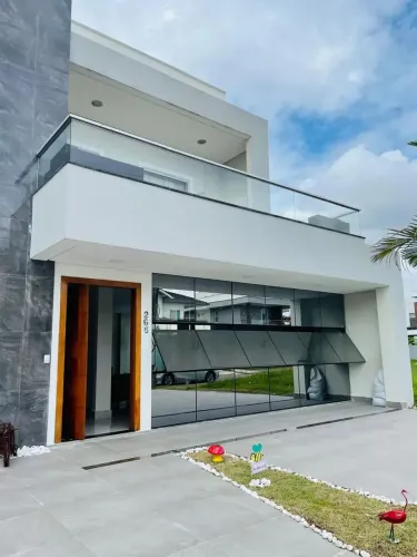 Imóvel para aluguel com 300 metros quadrados com 4 quartos em Parque Verde - Belém - PA