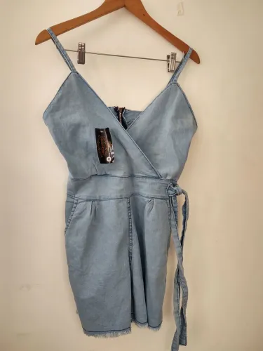 Macacão Jeans com Amarração Feminino