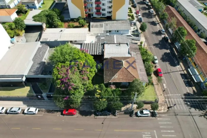 TERRENO À VENDA NO CENTRO - TE458