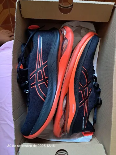 Tenis asics kinsei max 41 27,5cm 