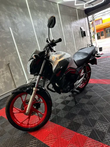 Titan 160 2023 edição limitada 