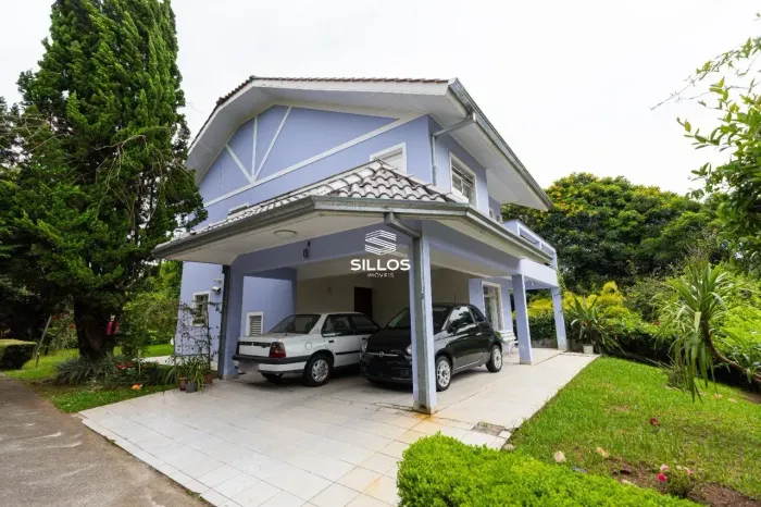 Casa à venda com 3 quartos no bairro São Lourenço em Curitiba