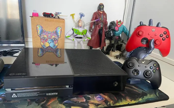 Xbox one com dois controles