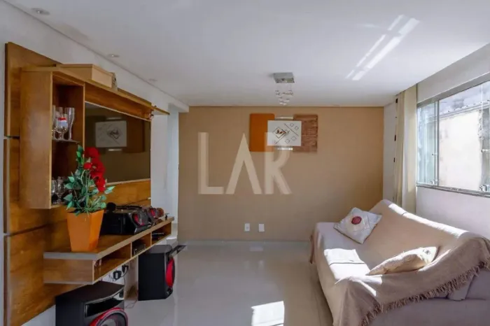 Casa à venda, 4 quartos, 1 suíte, 6 vagas, Nova Suíssa - Belo Horizonte/MG