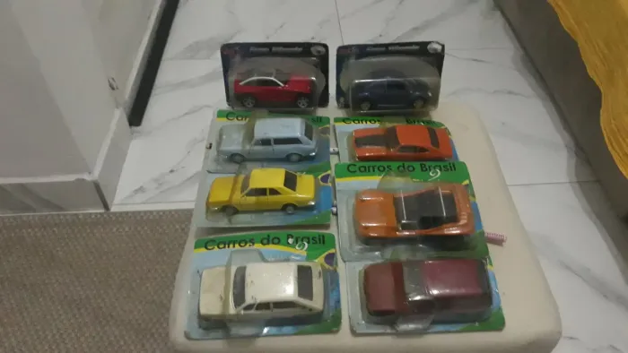 Miniaturas de carros antigos colecionáveis
