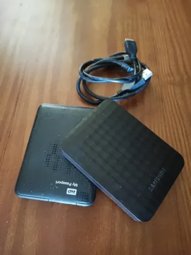 2 HD's Externo - Samsumg e My Passaport