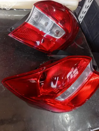 Par De Lanterna Ford Ka Hacht 2015 A 2018 Original 