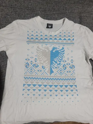 Camiseta Cavalera com Estampa de Águia