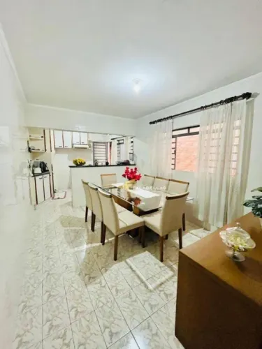 Casa com 3 dormitórios à venda, 141 m² por R$ 585.000,00 - Jardim Pacaembu - Jundiaí/SP