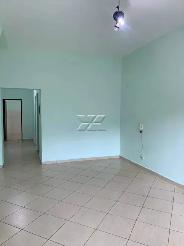 Casa com 4 quartos para locação no Centro - Rio Claro/SP